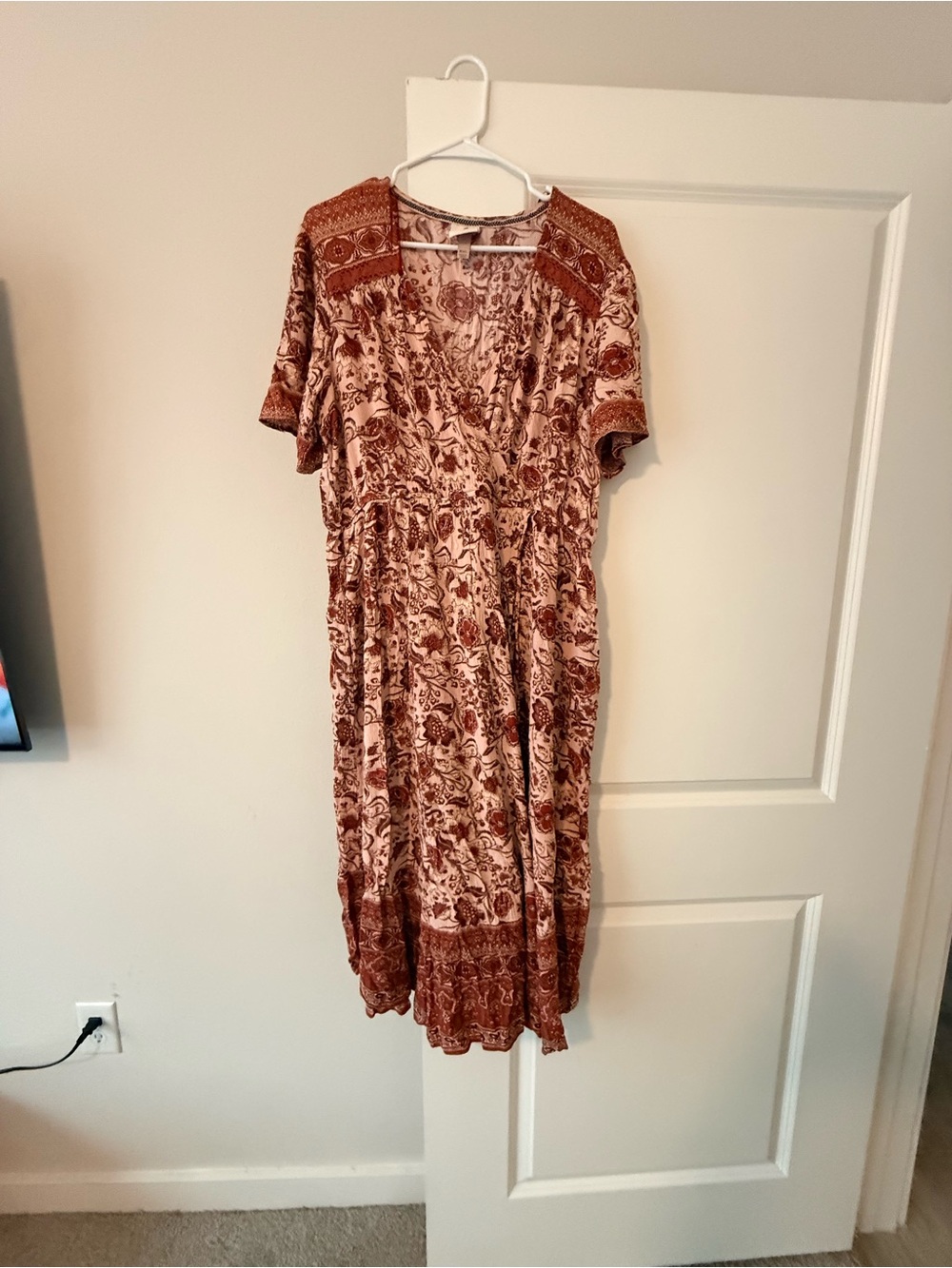 Knox Rose Rust and Cream Floral Midi Dress